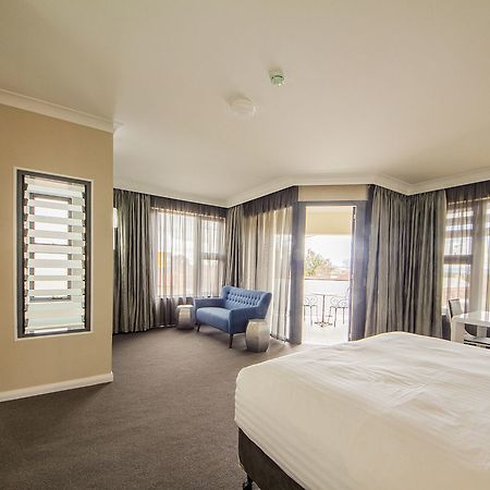 Club Cowra Motel Exterior photo