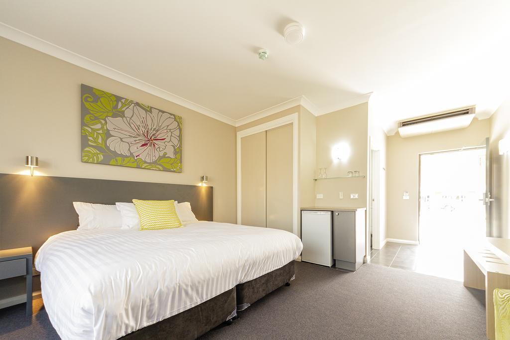 Club Cowra Motel Room photo