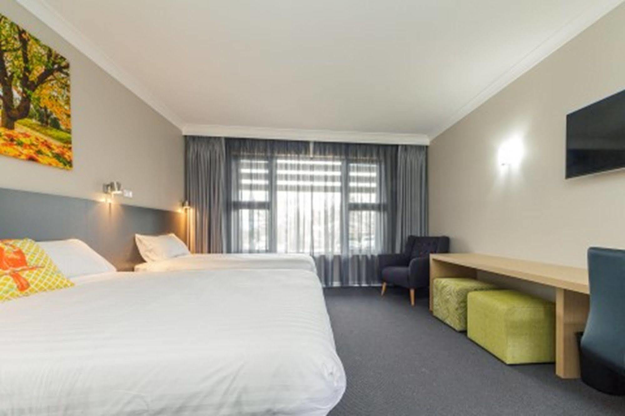 Club Cowra Motel Exterior photo